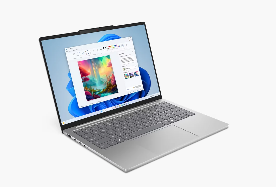 LENOVO IdeaPad Slim 5,13.3" Ryzen 7 7735HS,16GB,1TB - Image 3