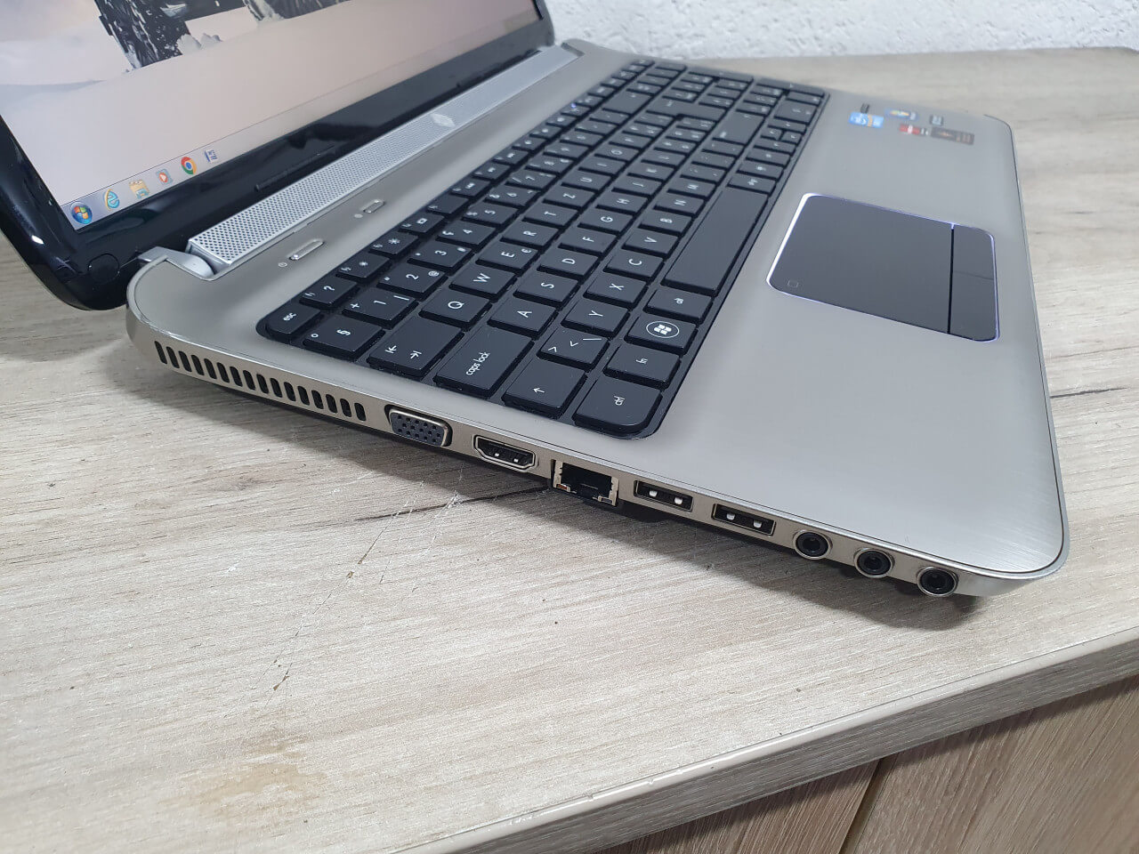 LAPTOP HP Pavilion 15.6" i7-2670QM 8GB 400GB SSD 2 grafike - Image 8