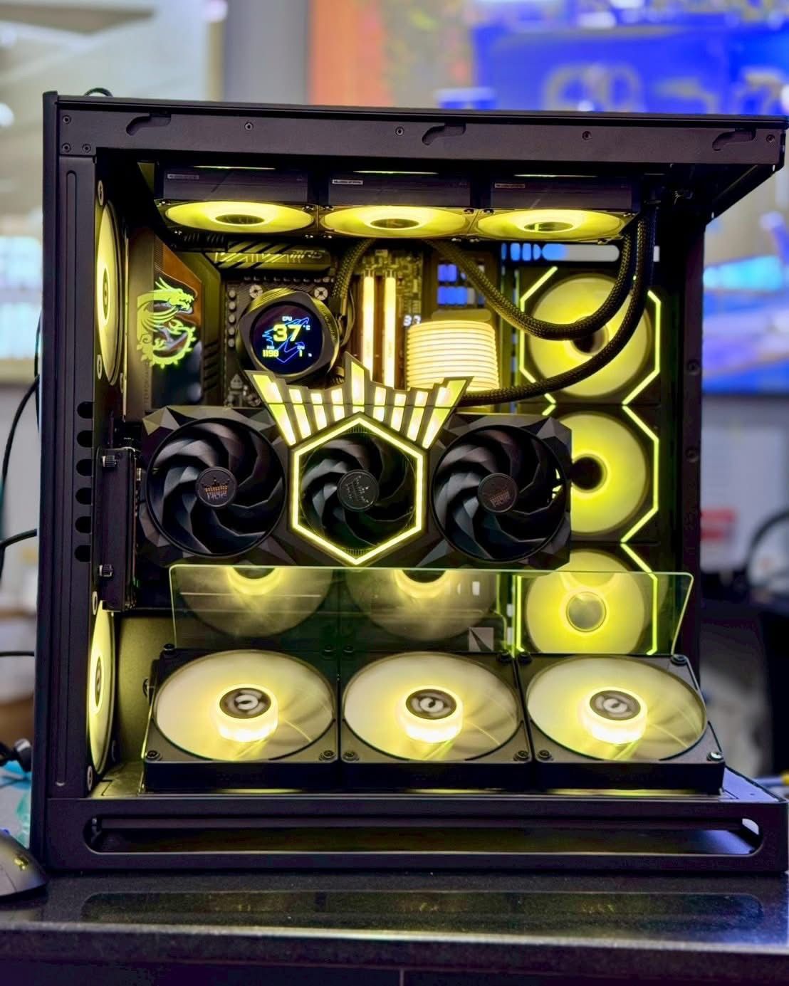 ULTRA GAMING PC Ryzen 7 9800X3D RTX 5070 Ti HOF 64GB DDR5 - Image 3