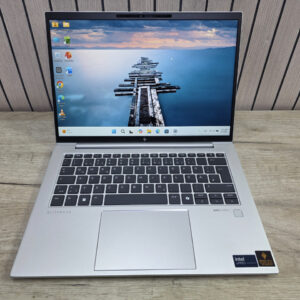 HP EliteBook 840 14" G11 Touch , Ultra 5 135U / 16GB DDR5 1TB SSD